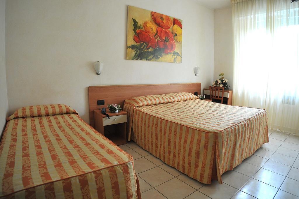 Riviera Blu 3* Tirrenia